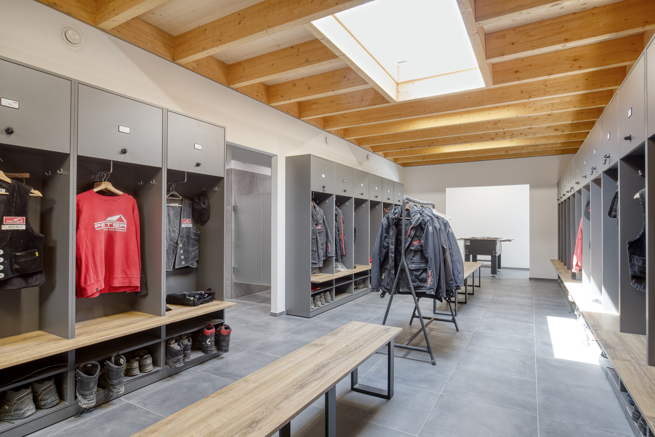 Peter Bedachungen . Bielefeld